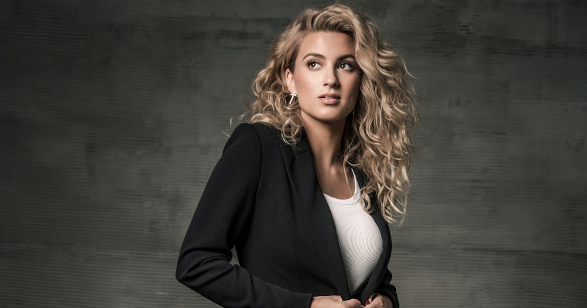 Tori Kellys Networth 2025